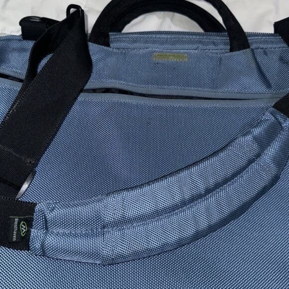 Brenthaven Zero Impact Laptop Case 17" Blue Nylon Padded Shoulder Strap Multiple - Picture 5 of 10